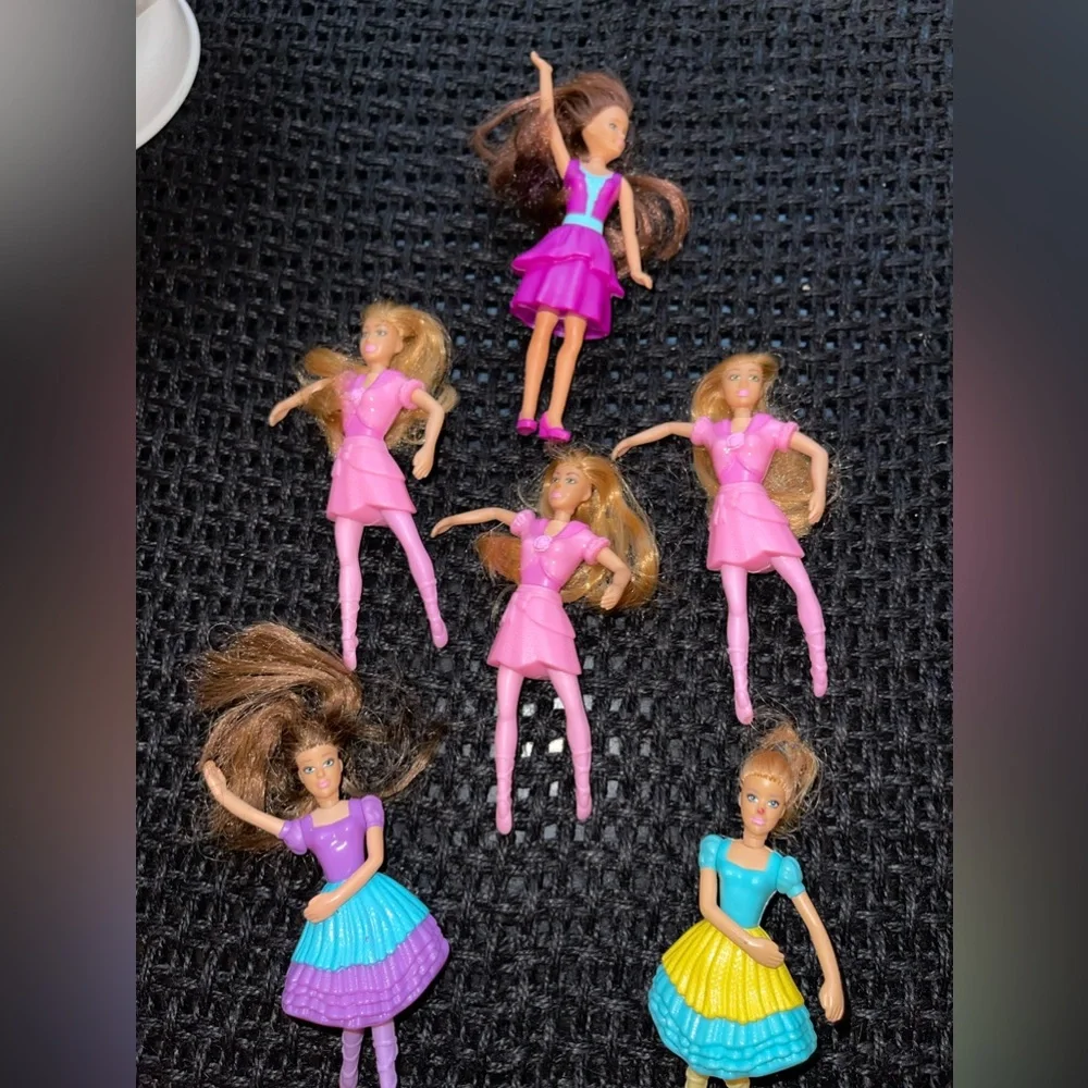 McDonald’s Dancing‎ Barbie Bundle (6)